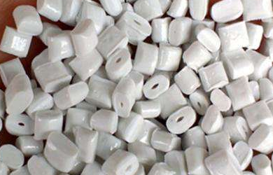 上海琪邦來帶您了解進口再生塑膠粒的注意事項