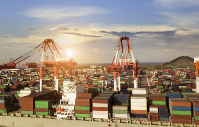 你選擇的代理報(bào)關(guān)公司有這些證書(shū)嗎，擁有進(jìn)口實(shí)操經(jīng)歷嗎，對(duì)清關(guān)等步驟清楚嗎