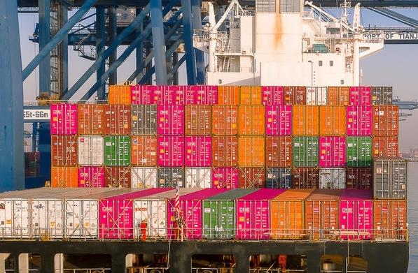 俄羅斯的巨大國(guó)土面積的地理環(huán)境，給出口物流帶來(lái)了諸多挑戰(zhàn)