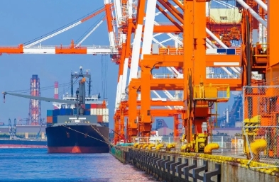 進口貨代公司價值不僅體現(xiàn)在專業(yè)服務上，更在于對全球貿易推動作用